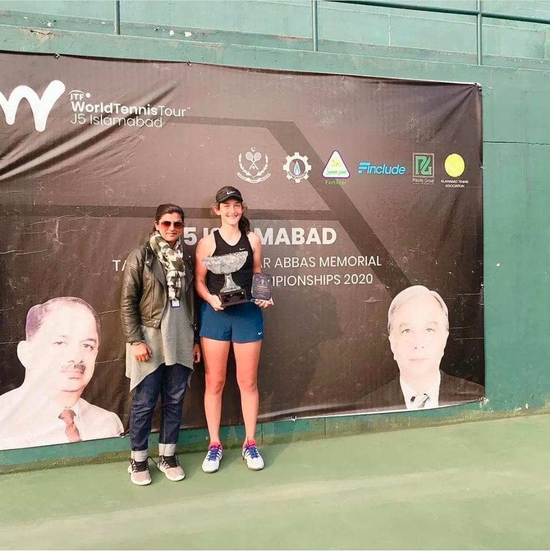 Dr. Saima Naseem with a champion at an ITF World Tennis Tour J5 Islamabad event