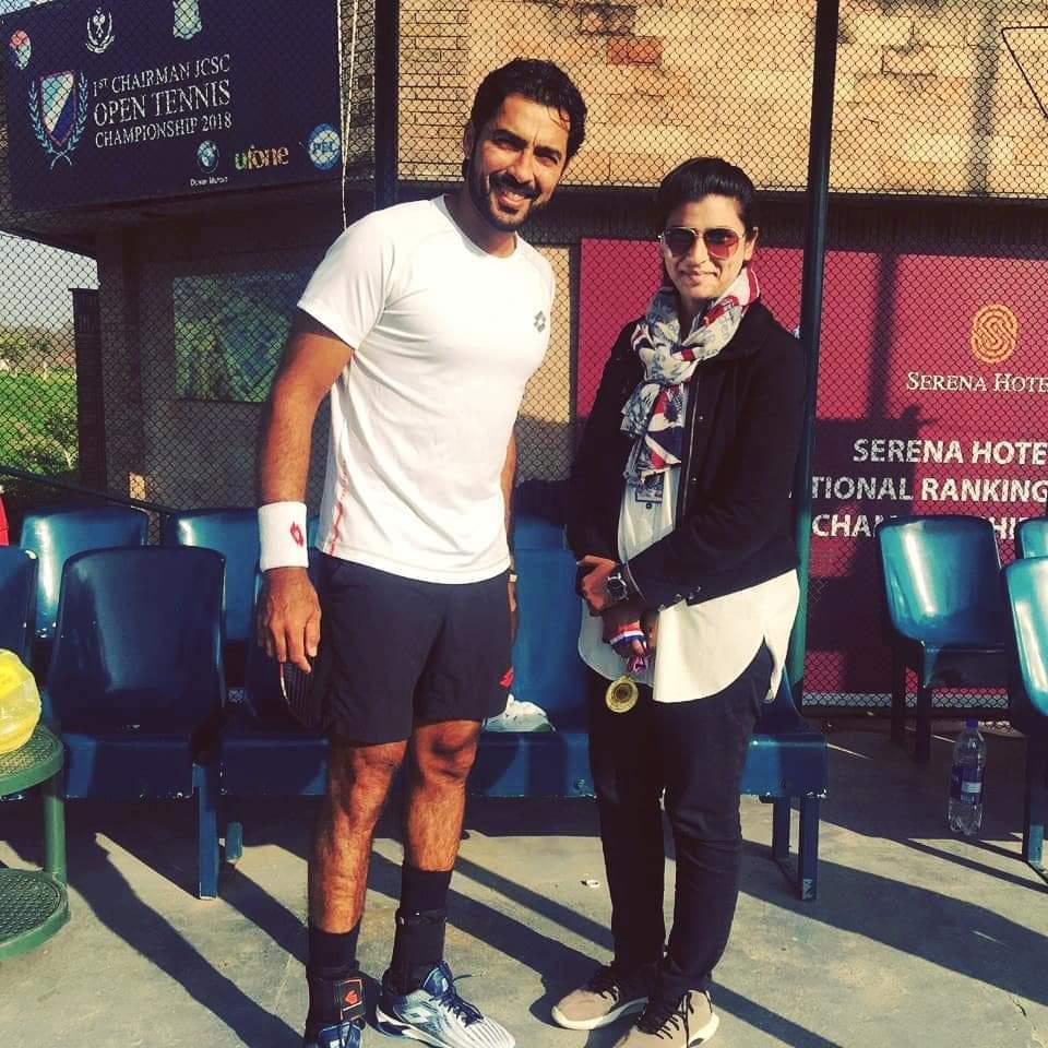 Dr. Saima Naseem with a tennis player at the Serena Hotel national ranking championship